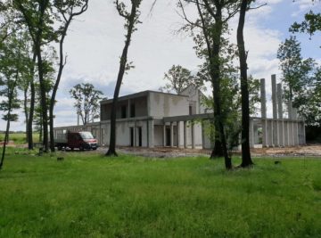 Budynek sali bankietowej w Rojęczynie